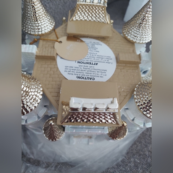 Disney princess castle candle pedestal by bath and body works. - Picture 7 of 7